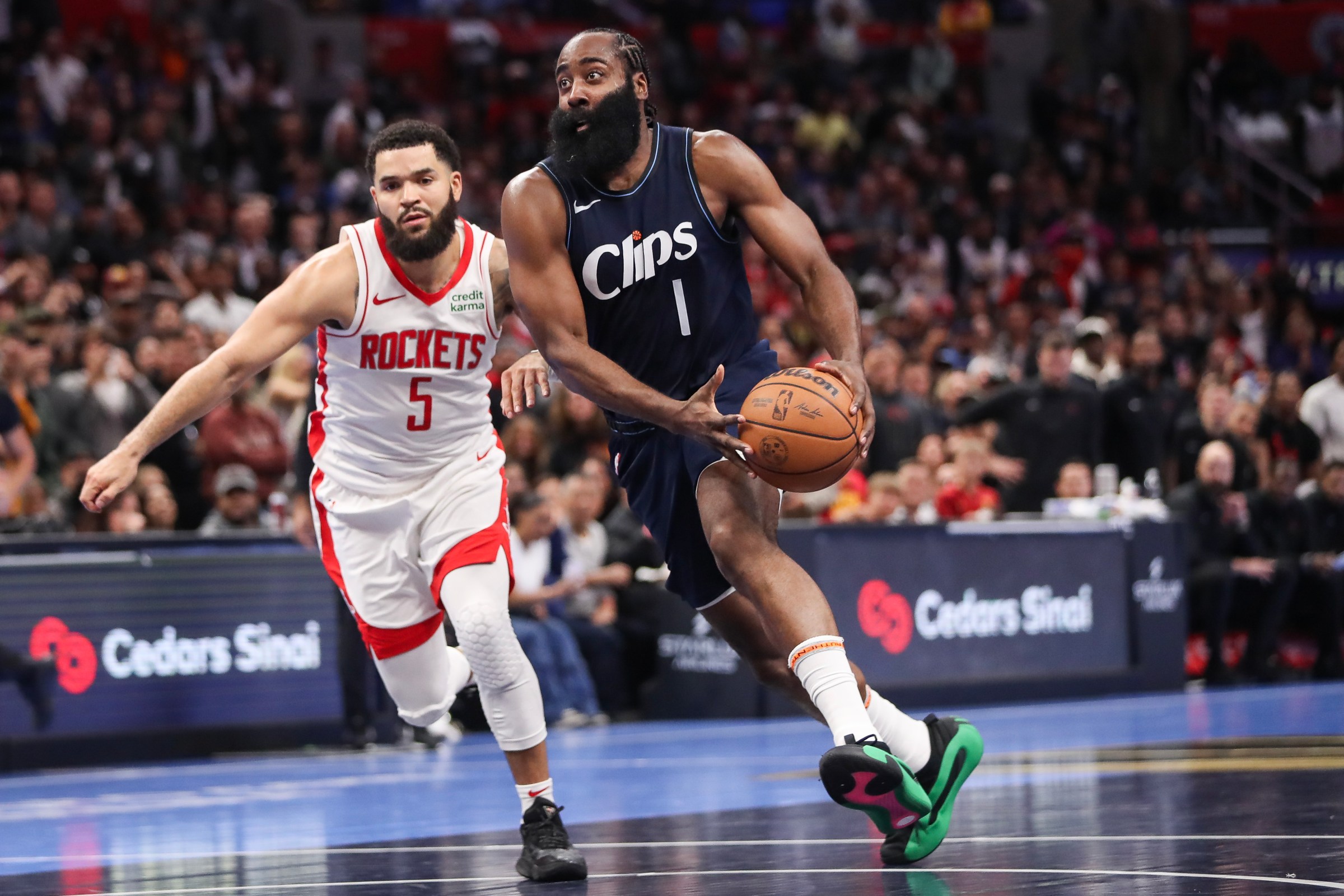 The internet wants James Harden to return to the Rockets